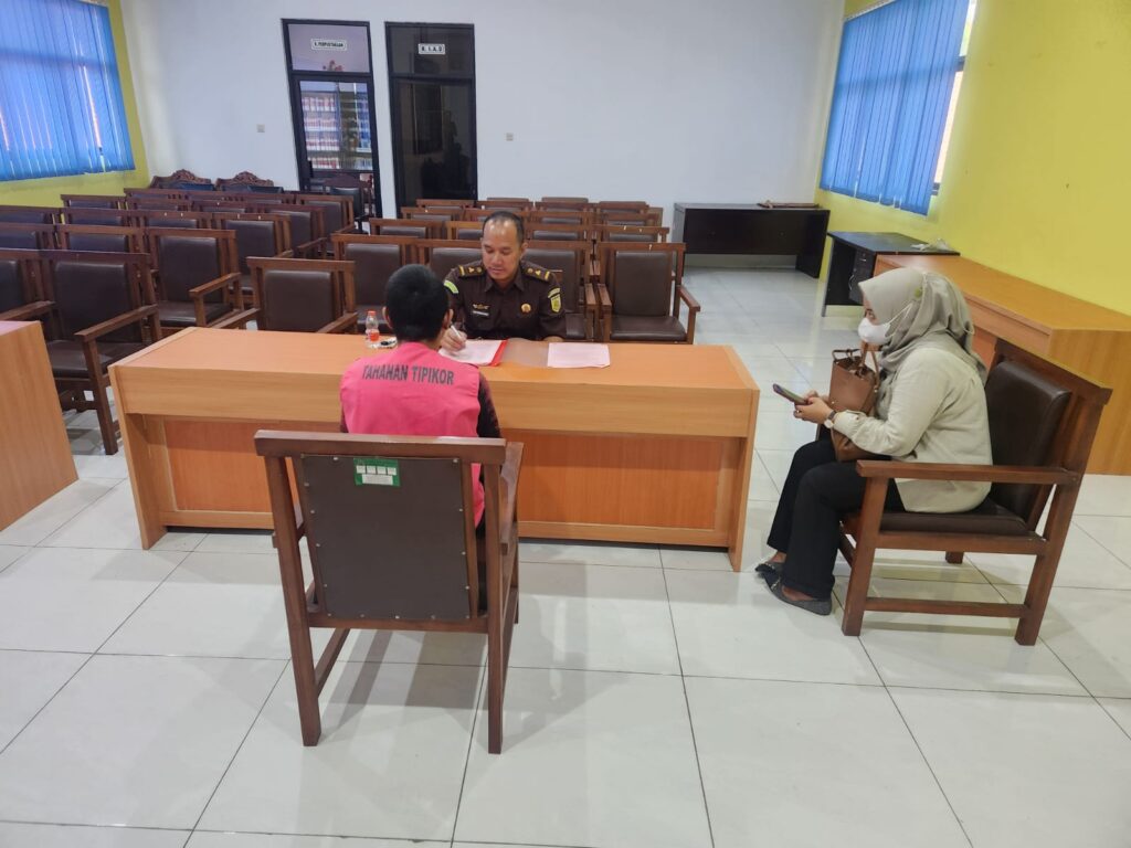 korupsi anggaran desa